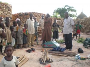 distribuzione di attrezzi agricoli a Bandiagara
